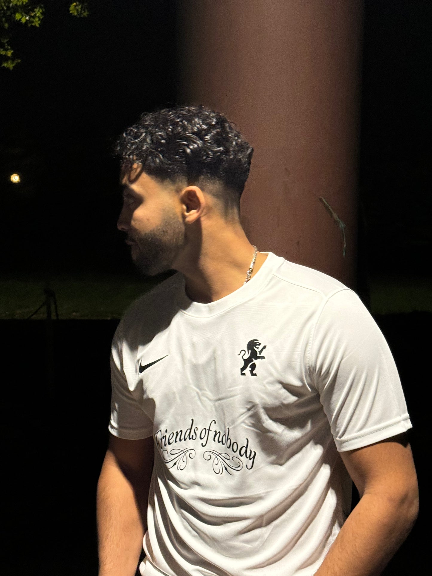 Friends of nobody Trikot "white shark"