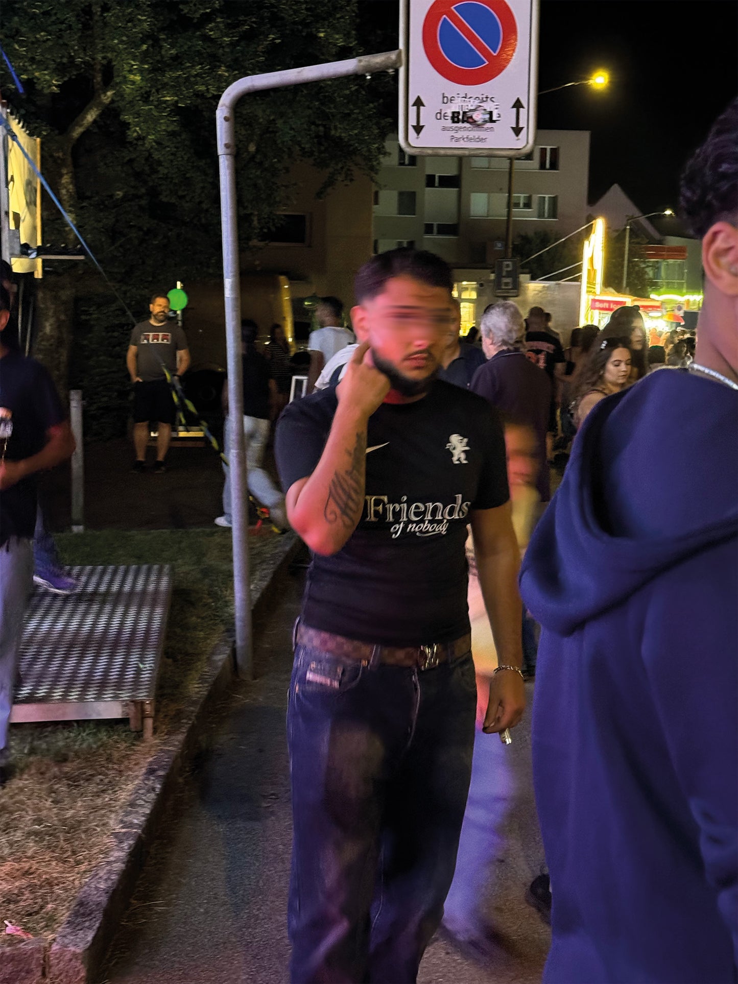Friends of nobody Trikot "on the come up"