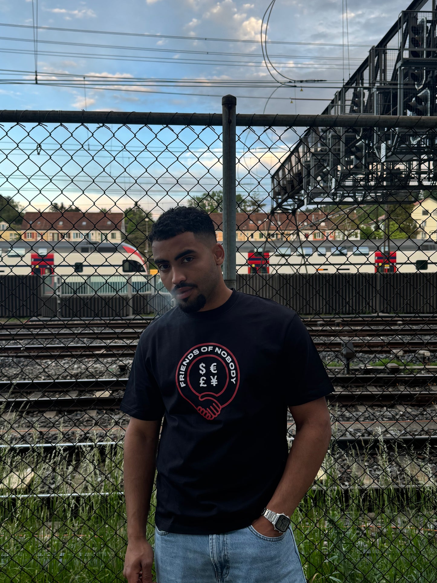 Friends of money Tee